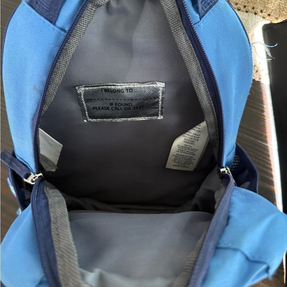 Pottery Barn Kids Sebastian Blue Shark Back Pack Lunch Box Set - Picture 4 of 9